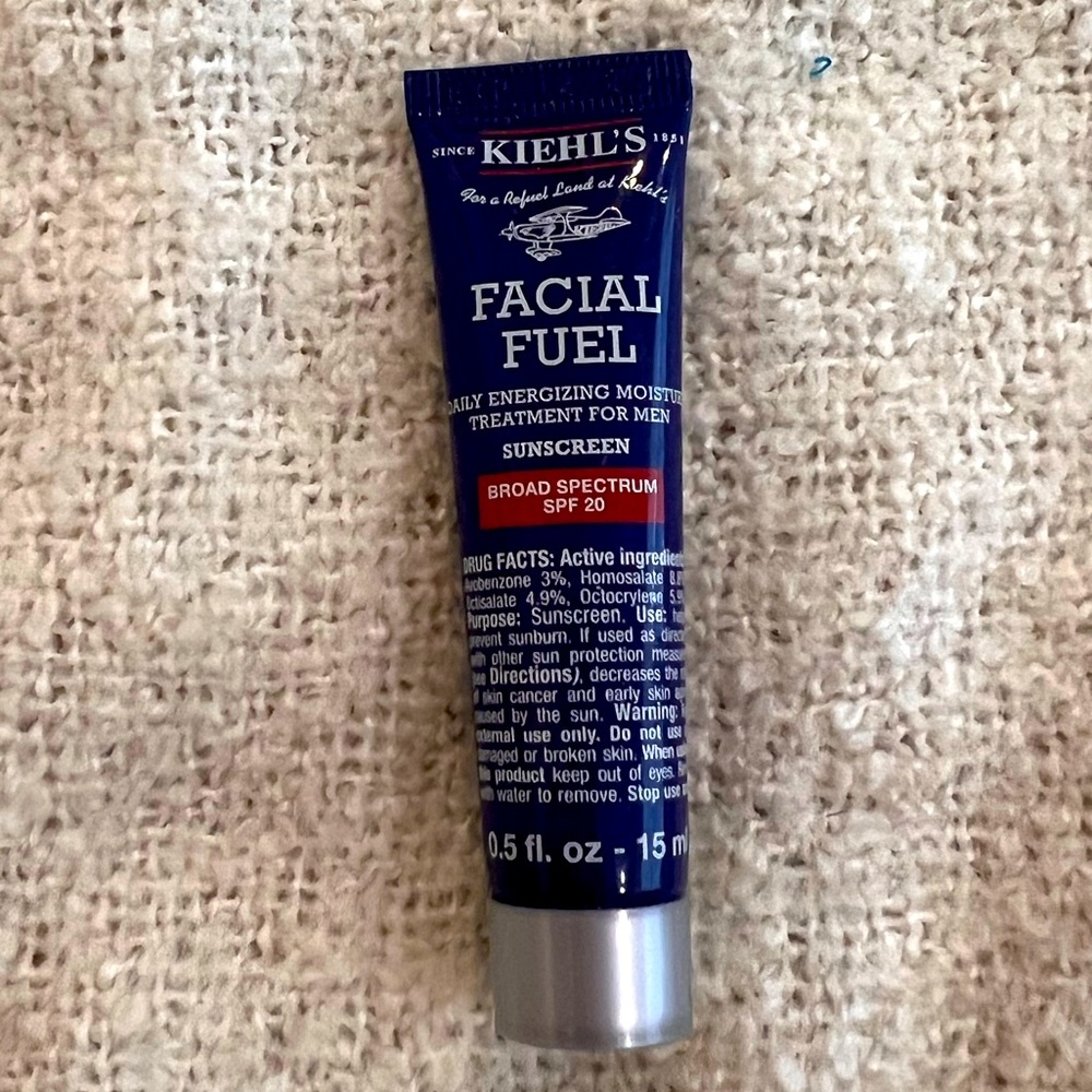 Kiehl’s - Facial Fuel Men’s SPF 20 Moisturizer